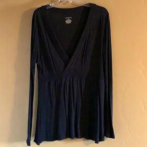 Merona sleeve black shirt, v-neck, loose fitting, used